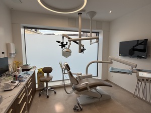 Recherche dentiste Compiegne H/F