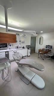 Recherche Parodontiste pour collaboration en vue d’association – Vallée de Chevreuse H/F