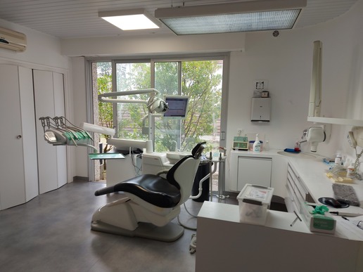 Vends cabinet Challans (85300)