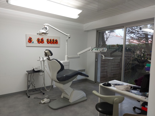 Vends cabinet Challans (85300)