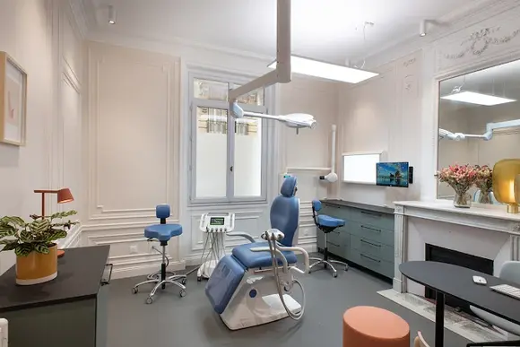 Cherche assistante dentaire contrat d'apprentissage ou qualifiée H/F