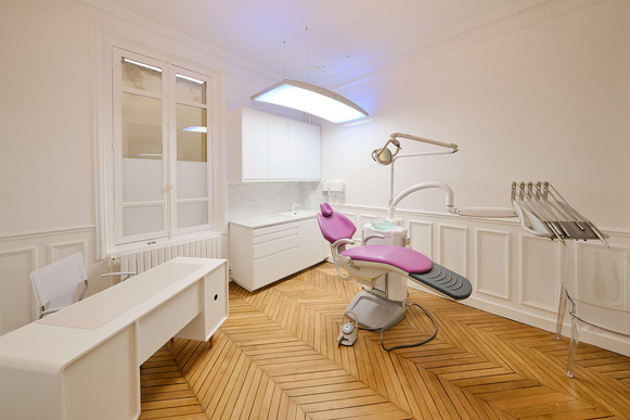 A louer – Bureaux médicaux & dentaires de standing – Paris 16e (Étoile / Victor Hugo)