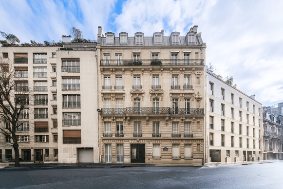 A louer – Bureaux médicaux & dentaires de standing – Paris 16e (Étoile / Victor Hugo)
