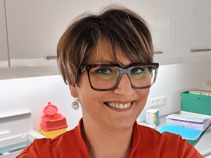 ASSISTANTE DENTAIRE QUALIFIÉE 