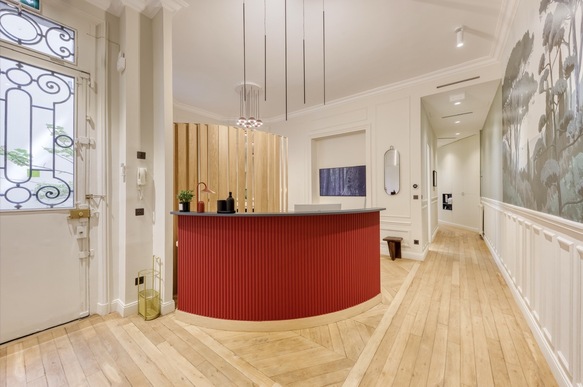 Location pièce tout équipée dans un cabinet neuf standing Paris 17
