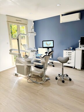 Salle dentaire équipée disponible – Lyon Croix-Rousse – Temps plein ou partiel