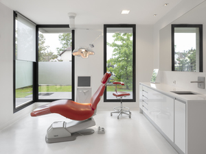 DENTISTE EXPERIMENTE - PARODONTIE - IMPLANTOLOGIE h/f