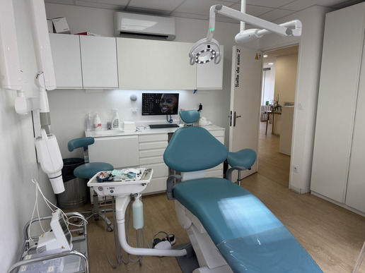 Recherche Assitante dentaire Lyon 6 H/F