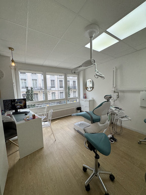 Recherche Assitante dentaire Lyon 6 H/F