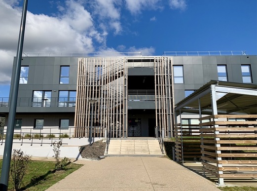 Cabinet dentaire moderne recherche collaborateur – Belleville-en-Beaujolais (proche Lyon) H/F
