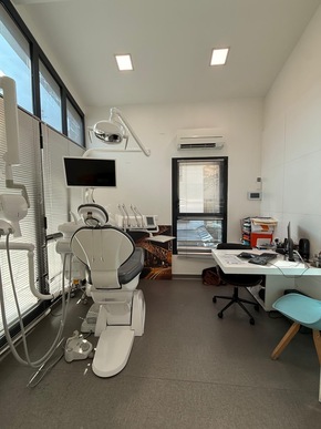 CESSION CABINET DENTAIRE — MONTFERMEIL (93)