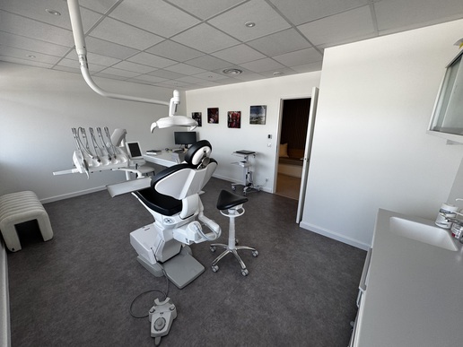 Recherche chirurgien-dentiste h/f