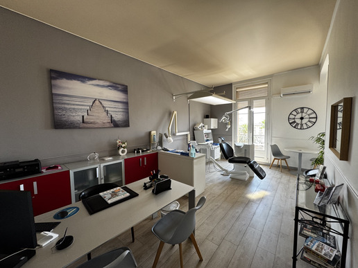 À vendre – Cabinet dentaire avec murs – Hyères centre-ville