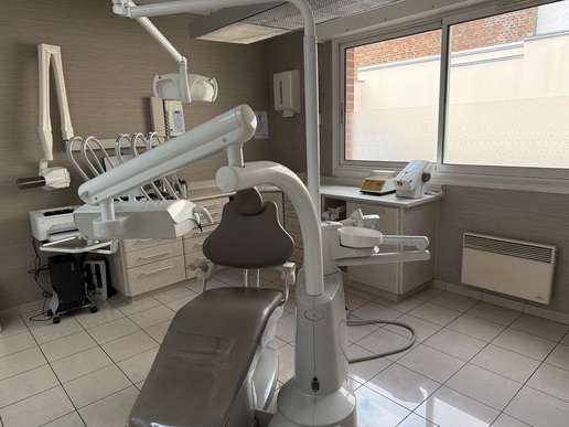 🦷 sydel · Lens (62) – murs + fonds, 4 fauteuils · Réf. 6201