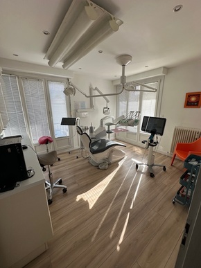 🦷 sydel · Grenoble (38) – murs + fonds, spécialité implantologie · Réf. 3801