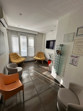 🦷 sydel · Grenoble (38) – murs + fonds, spécialité implantologie · Réf. 3801