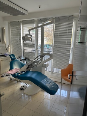 🦷 sydel · Grenoble (38) – murs + fonds, spécialité implantologie · Réf. 3801
