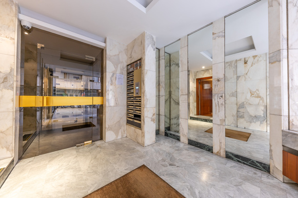 🦷 sydel · Paris (75) –  Local professionnel d’exception - 230 m² · Réf. 7508