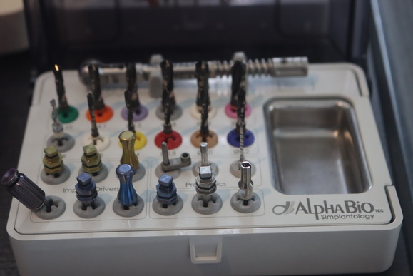 implantologie alpha bio