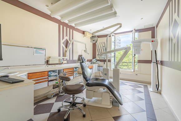 🦷 sydel · Paris (75) – 3 fauteuils, omnipratique & implantologie · Réf. 7509
