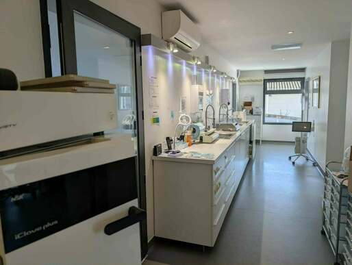 Cession parts cabinet dentaire en association