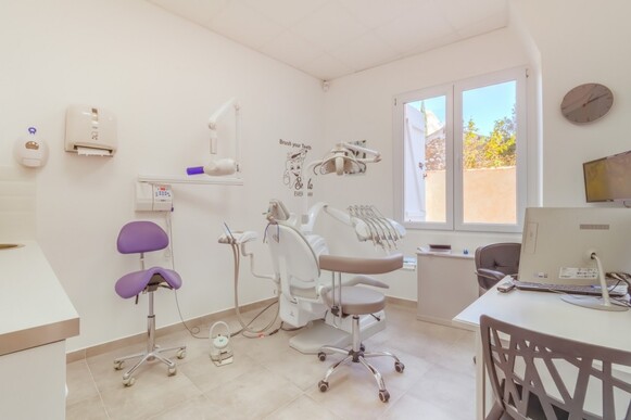 Dentiste H/F Omni Thèsé(e) Marseille