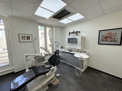 Caen centre cession cabinet dentaire cle en main