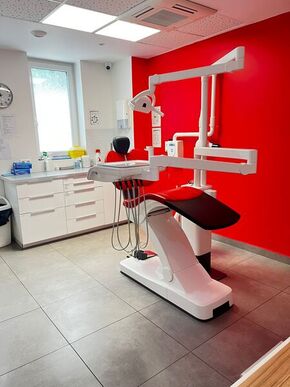 Recherche ASSISTANT(E) DENTAIRE pour Centre dentaire Plaine Saint Denis H/F