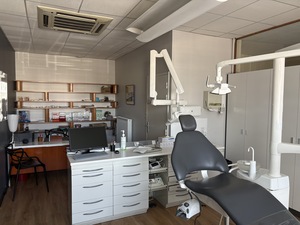 Cède Cabinet dentaire  H/F