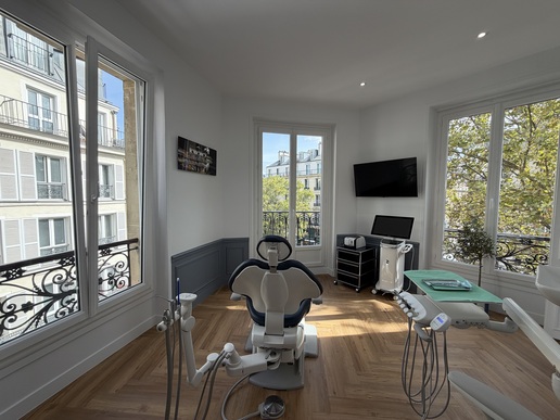RECHERCHE COLLAB CABINET NEUF PARIS 6 H/F