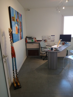 Var cherche collaborateur en vue vente cabinet dentaire récent 