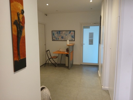 Var cherche collaborateur en vue vente cabinet dentaire récent 