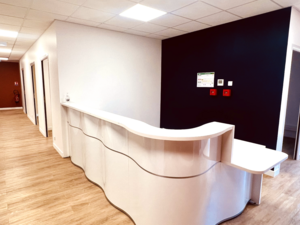 Plateau ERP 160 m² entièrement rénové - Immeuble médical