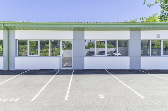 À VENDRE – BUREAUX DISPONIBLES IMMÉDIATEMENT !