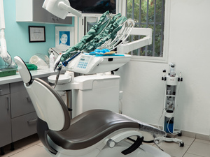 🦷 sydel · Dzaoudzi (976) – Cabinet dentaire, zone sous-dotée, 2 fauteuils · Réf. 97601