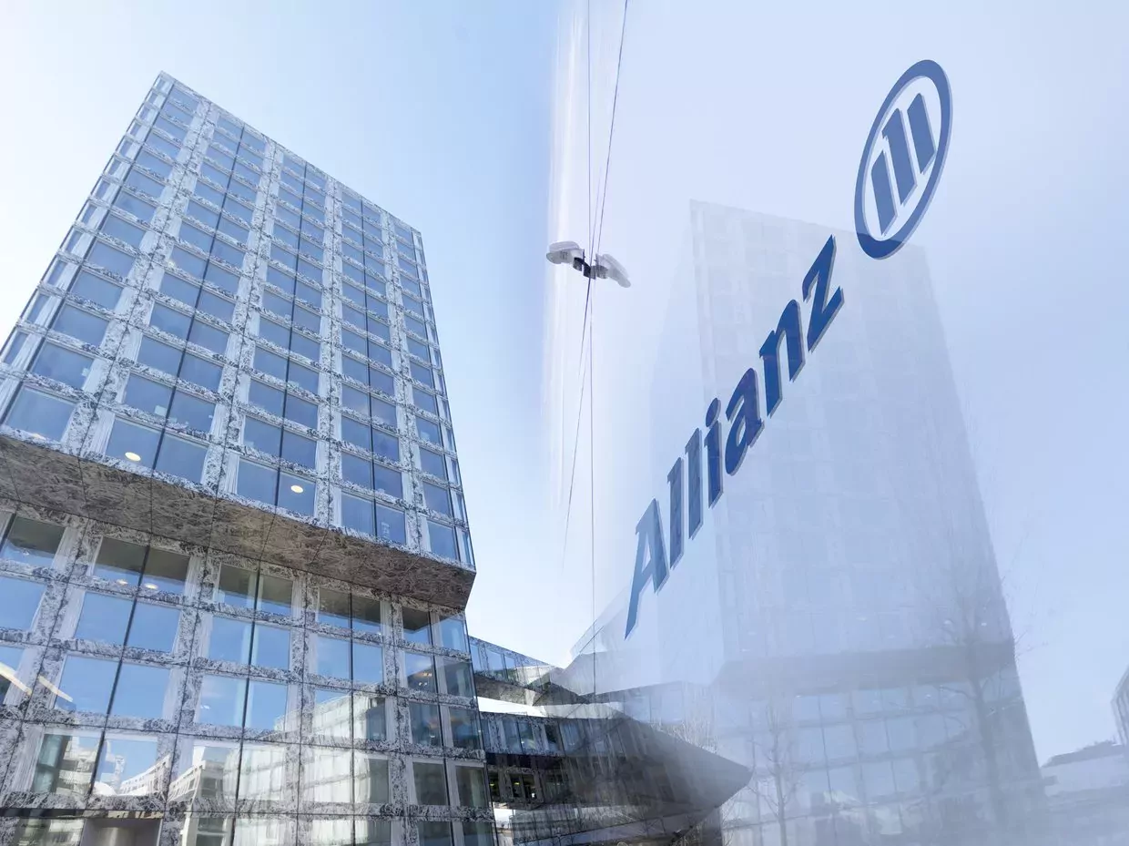 Les trois branches d'activité d'Allianz, l'assurance-dommage, vie et santé, et la gestion d'actifs, ont vu leur chiffre d'affaires monter sur un an.(keystone)