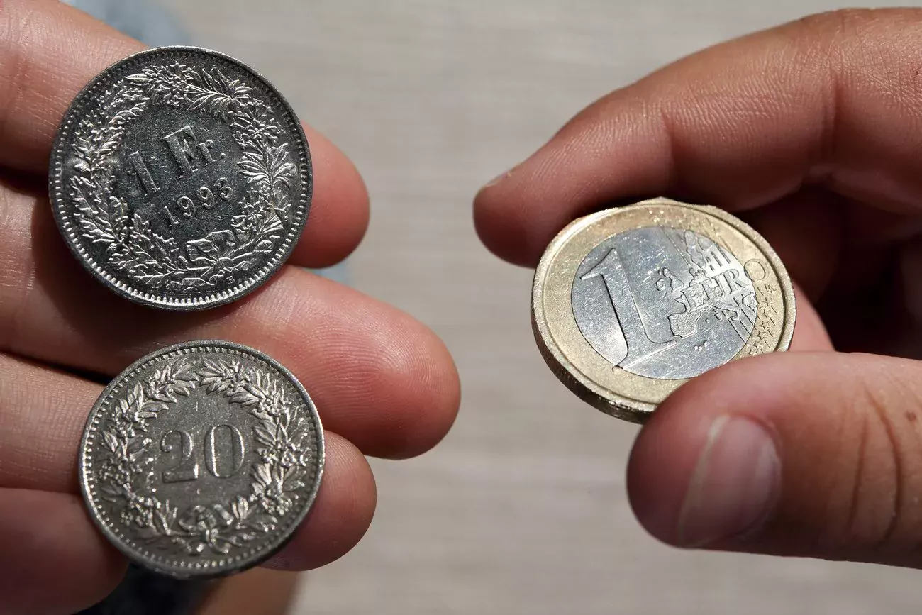 A mi-avril, le franc s'était affaibli pour se situer à son plus bas niveau contre la monnaie unique depuis l'abandon du cours plancher de 1,20 franc. (keystone)