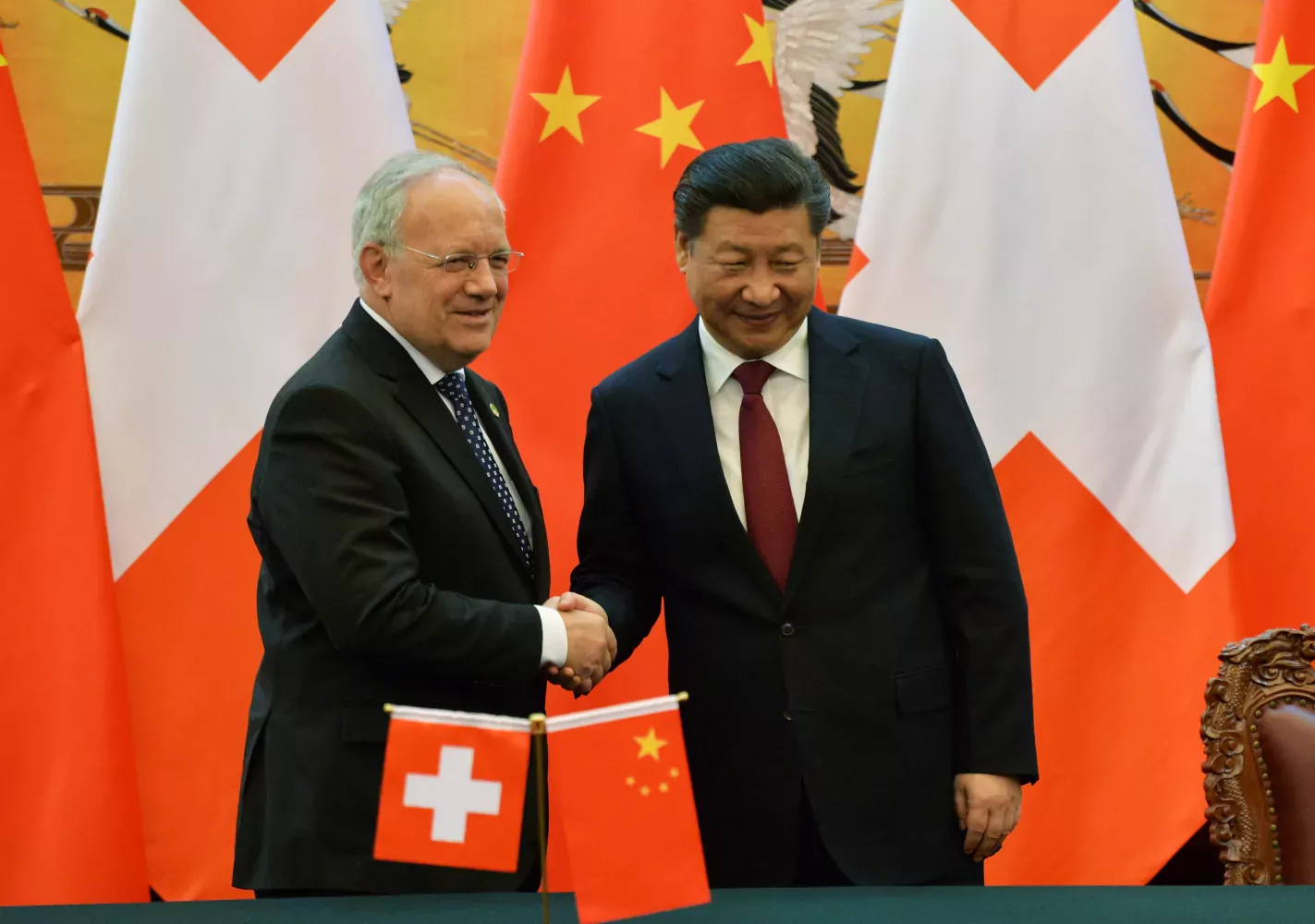 A l'issue de leurs discussions, les présidents suisse et chinois devaient signer plusieurs déclarations d'intention visant à un approfondissement de la collaboration entre les deux Etats dans divers domaines, dont celui de l'innovation.