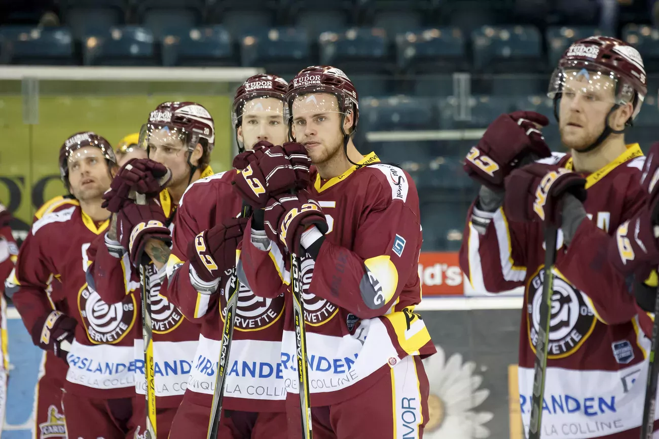 L’imbroglio du chantier de la patinoire du Trèfle-Blanc a mis le club dans de sales draps et les investisseurs privés menaceraient de quitter le navire.(keystone)