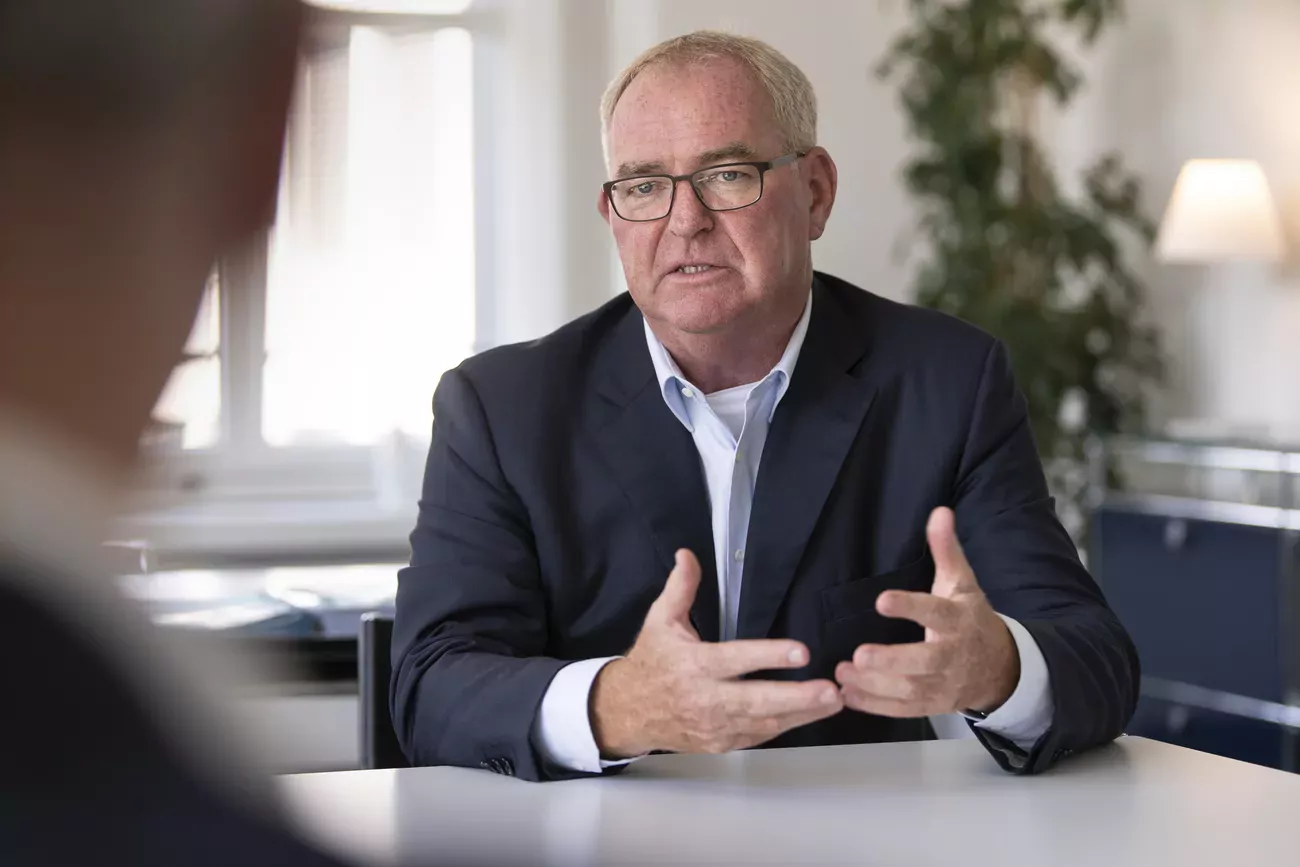 Le président d'economiesuisse ne peut pas comprendre qu'on ait prétendu que les masques ne servent à rien. Cela a énormément nui à la crédibilité de la Confédération et sapé la confiance de la population.