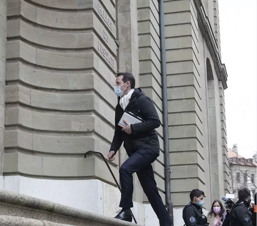 Pierre Maudet lundi à son arrivée au tribunal.
