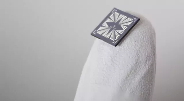 Xsensio est pour la première fois au CES. Elle y présente "Lab-On-Skin", une sorte de laboratoire microscopique et portable de 1 cm2. Capable d’analyser les biomarqueurs présents dans la sueur, il donne des indications en temps réel sur la santé et le bien-être de l’utilisateur.