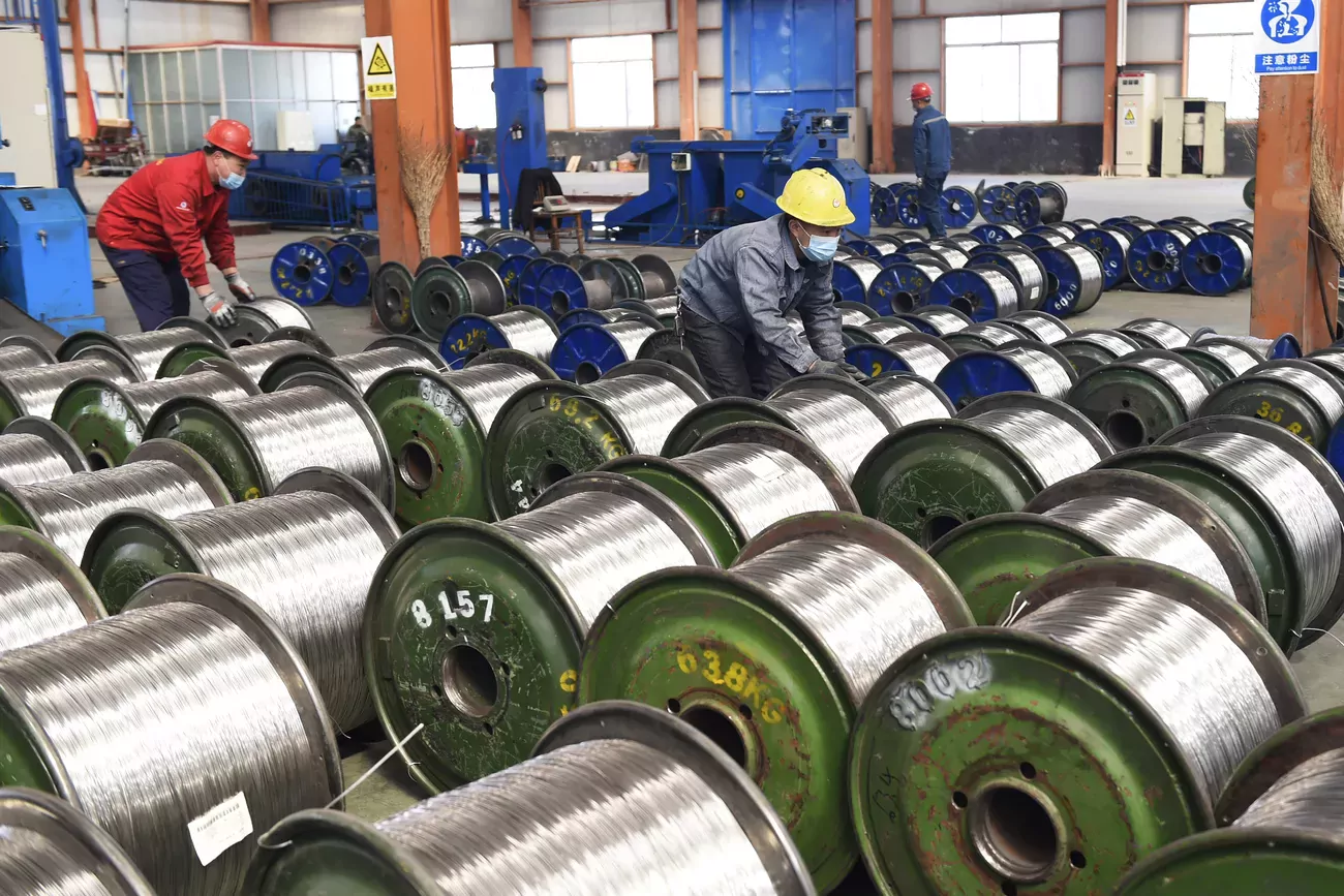 Des entreprises sont notamment victimes de la hausse des prix de l'aluminium, visé par des droits de douanes de 10% imposés par l'administration Trump. 