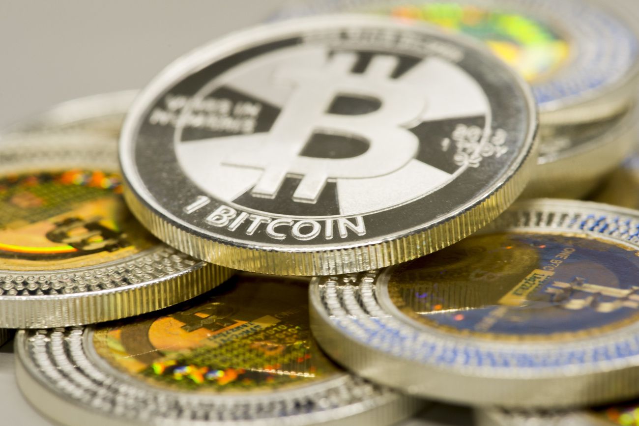 Le bitcoin dépasse 35.000 dollars | Agefi.com