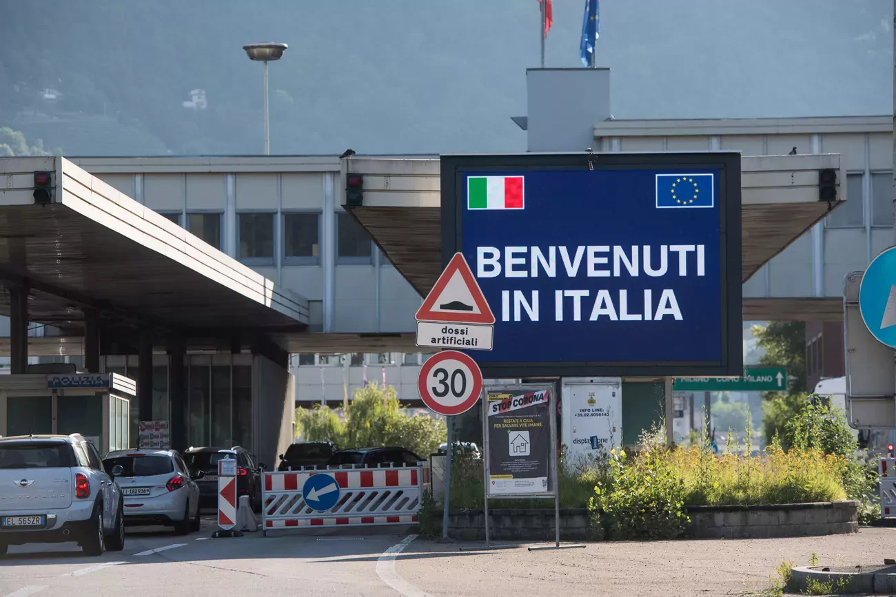 Dans l'ensemble de l'Italie, par exemple, le taux d'activité des 15 à 64 ans est de 65,5%. Dans ses régions limitrophes avec la Suisse, ils se situent entre 71 et 75%. 
