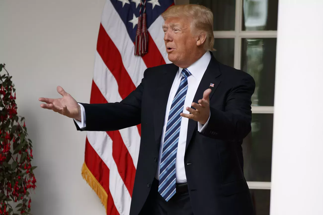 Les cours du brut ont brusquement reculé après ce message du président américain, avant de limiter leurs pertes quelques minutes plus tard.(Keystone)