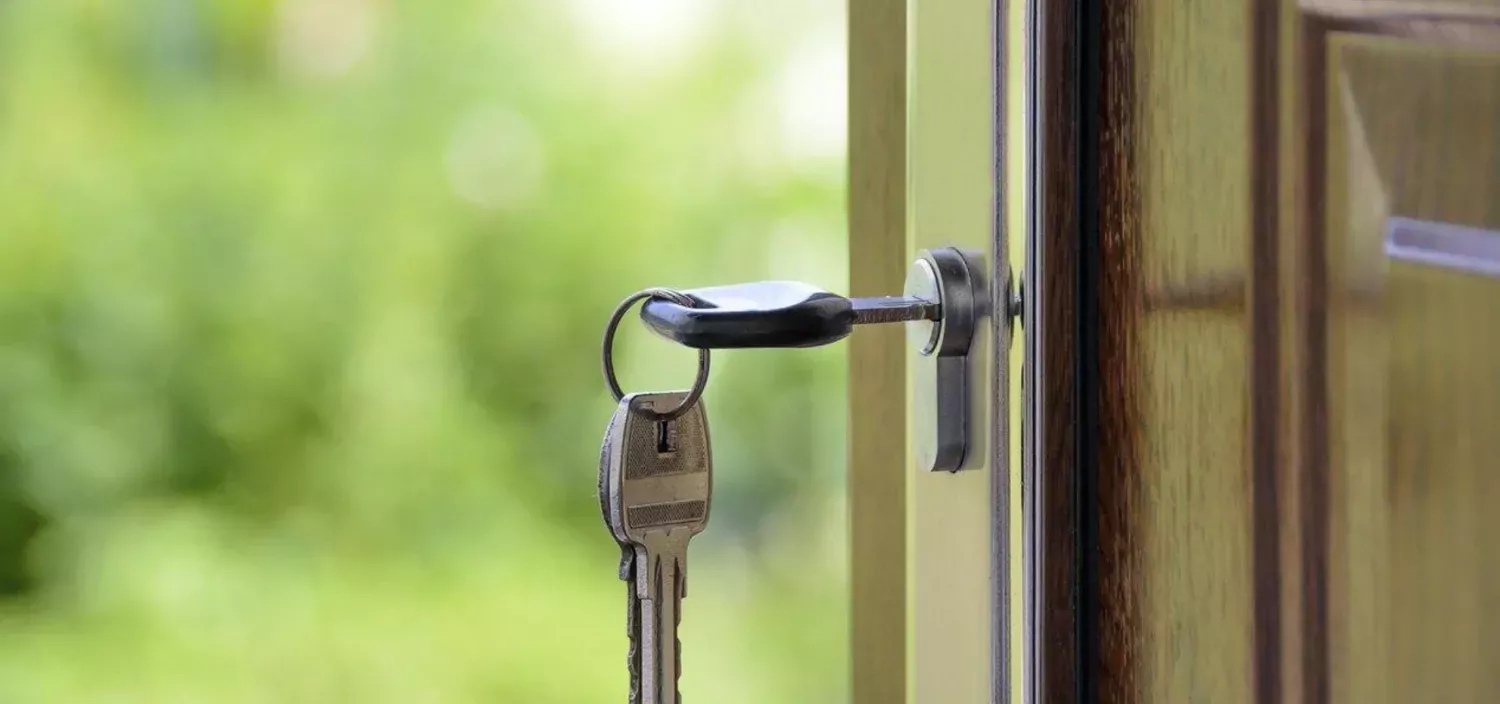L'emprunt immobilier sur une durée de dix ans est devenu un peu moins cher, avec un taux à 0,74%, après 0,79% le trimestre précédent.