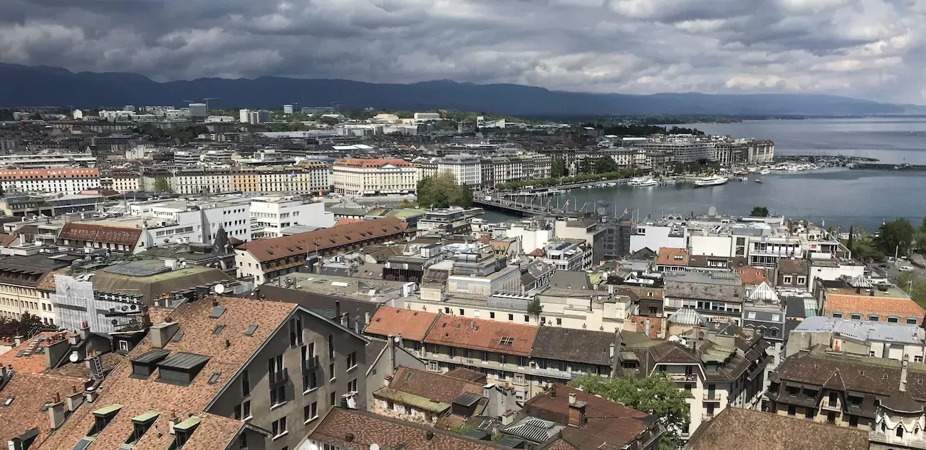 Le nombre d'emplois a augmenté, mais la masse sous gestion a diminué sur la place financière genevoise en 2022.