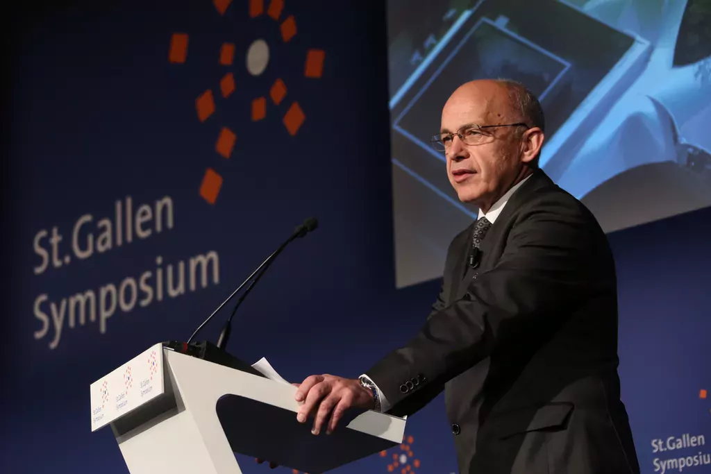 Le ministre des finances Ueli Maurer a d'ores et déjà brandi la menace d'un plan d'austérité en cas de non.