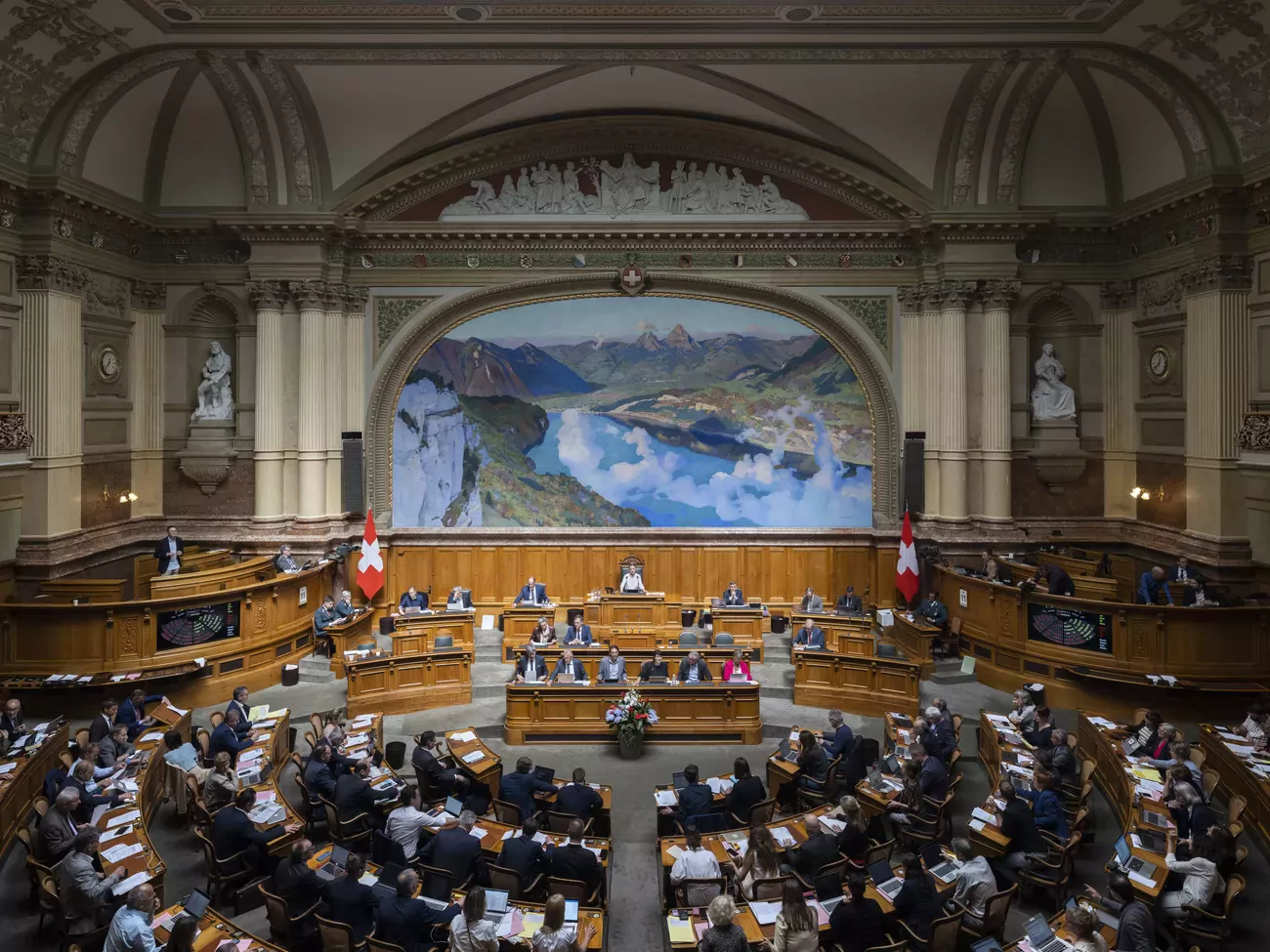 Le Conseil national attaquera dès la première semaine avec l'initiative populaire du Centre "Pour des primes plus basses".